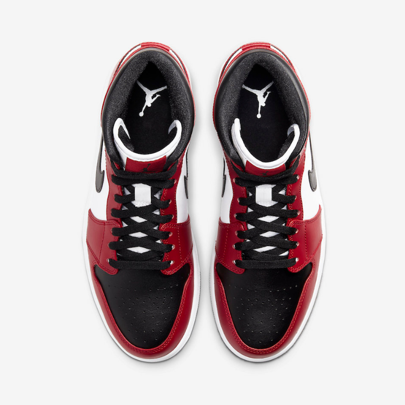 Air Jordan 1 Mid Chicago Toe upper look