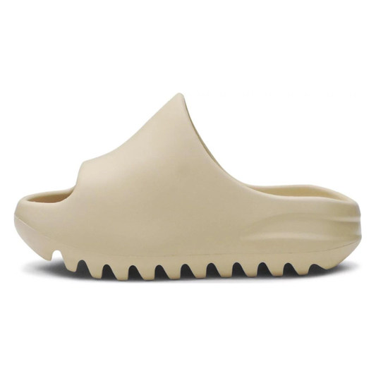 _Yeezy Slides 'Desert Sand' Kids